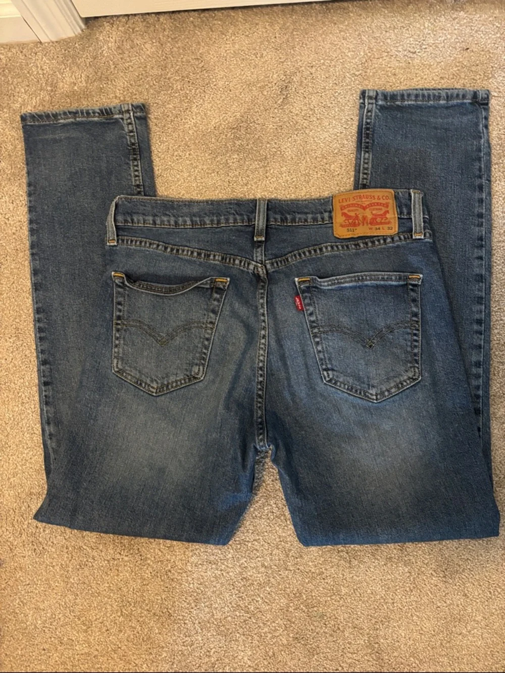 Levi's Slim Men's Jeans in Denim Blue with Leather Patch